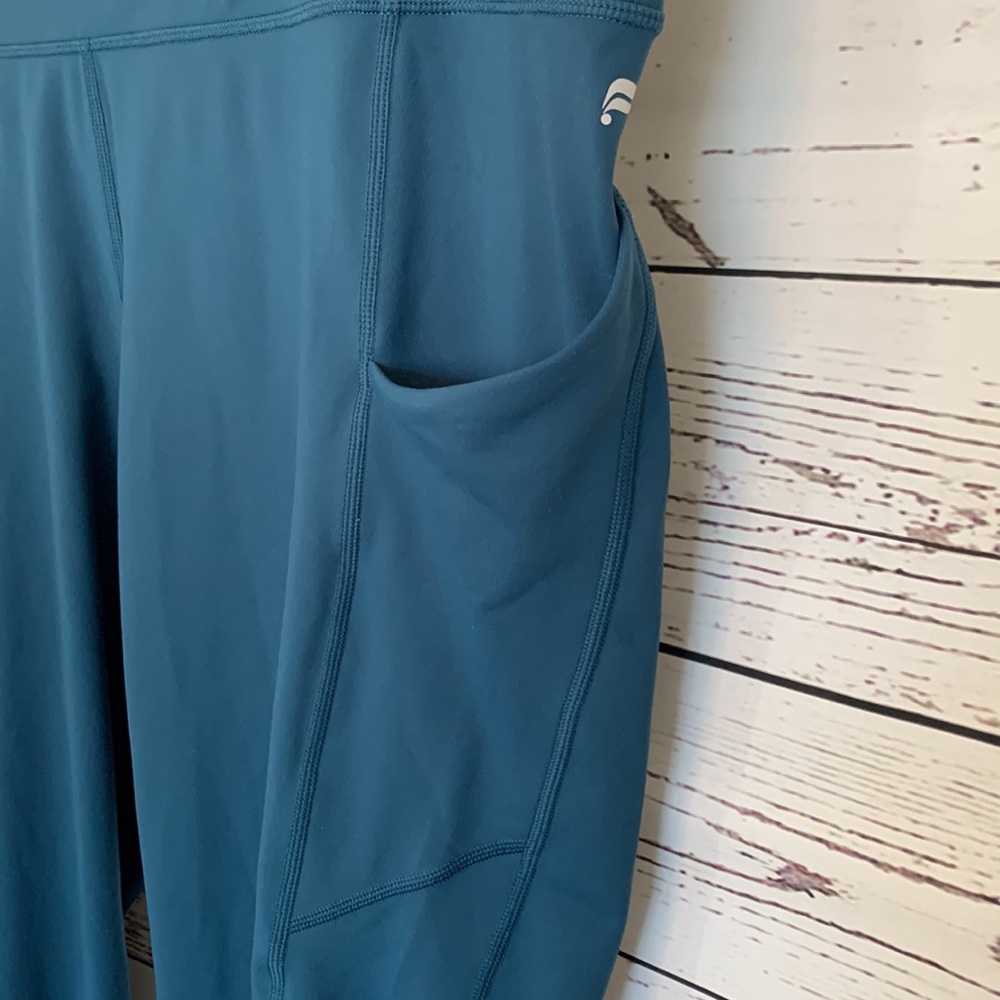 NWT Fabletics PureLuxe Oasis High Waisted Teal Pocket Legging Size 2X - Picture 2 of 6